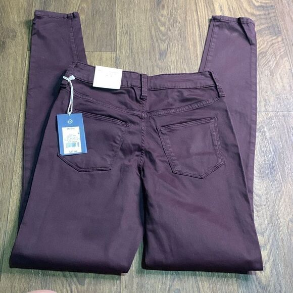 Burgundy skinny jeans 00 long.  Smooths & sculpts jegging - Picture 4 of 9
